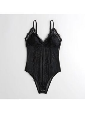 XS • Gilly Hicks • Lace Bodysuit in Black